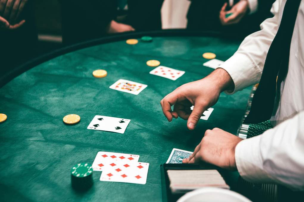 Come i casinò online bilanciano intrattenimento e rischio